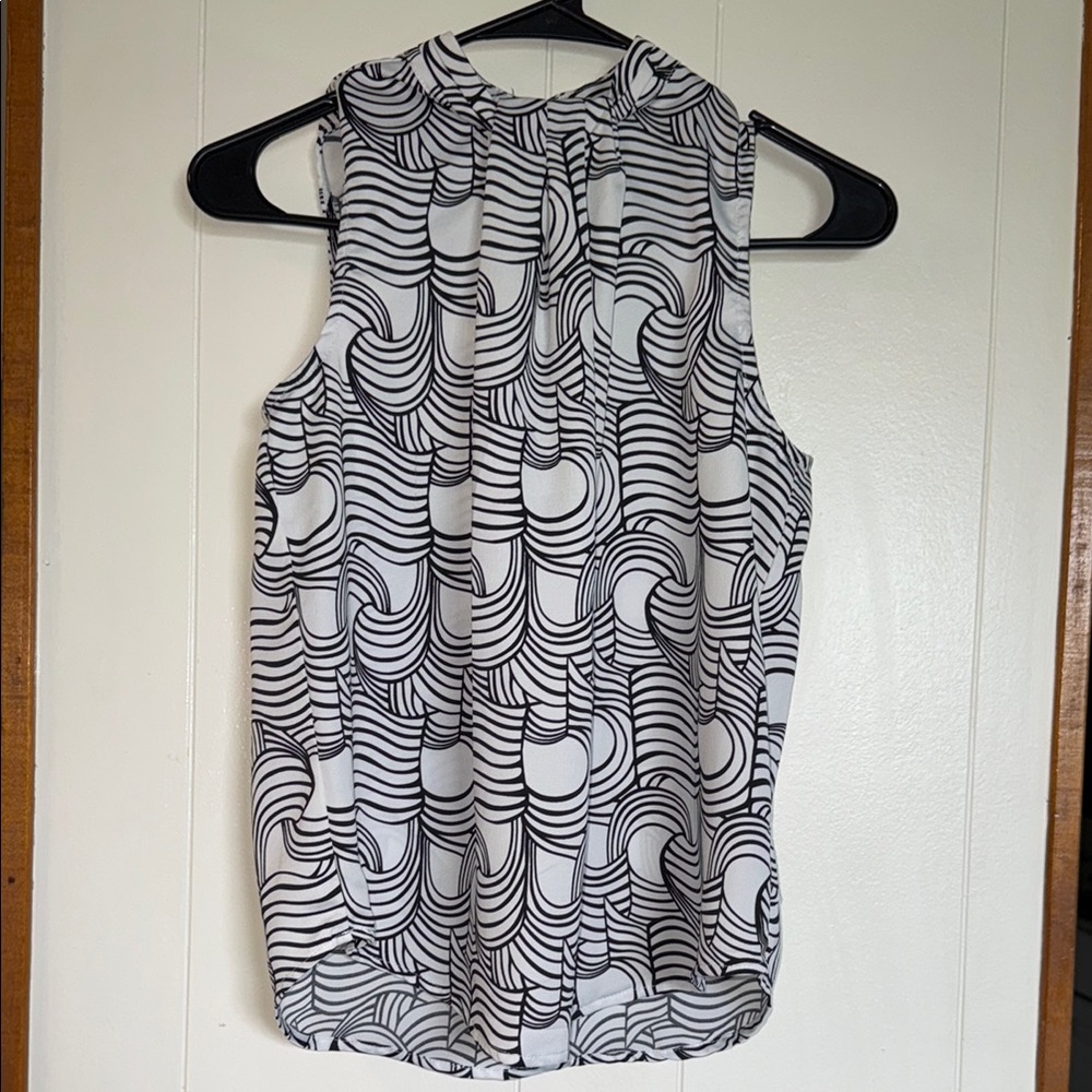 Black and White Patterned Sleeveless Top
